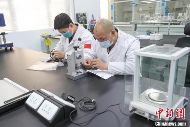 冬奥会赛场保暖黑科技:石墨烯发热材料全方位保障赛事温度