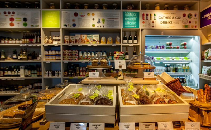 高速倒车事故责任咋认定？交通事故责任认定需多久？