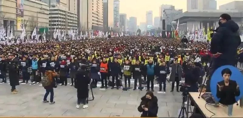 韩国疫情爆发:邪教成超级传播者,民众无防护意识致危机