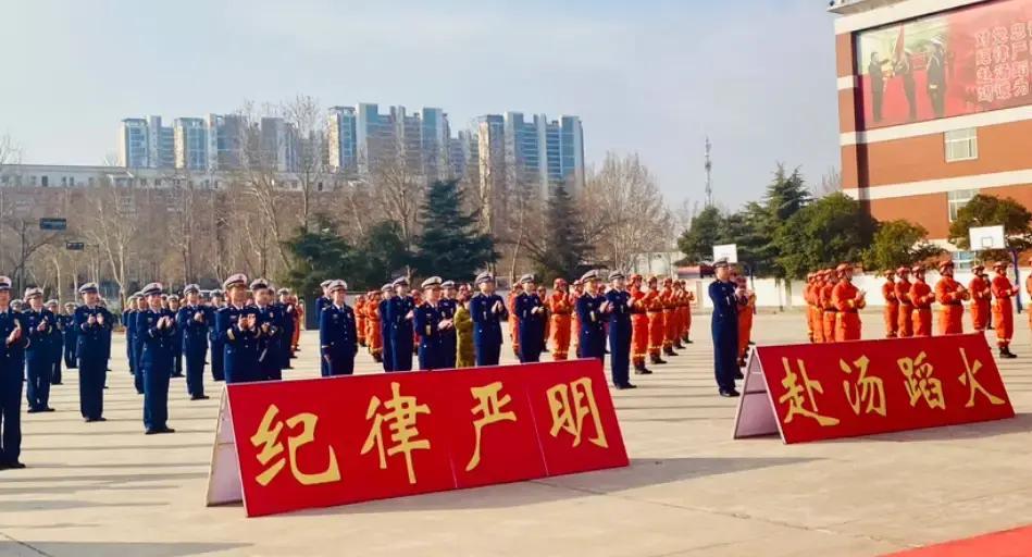 返乡快递停运冲上热搜,企业回应不停但或加价时效难保障