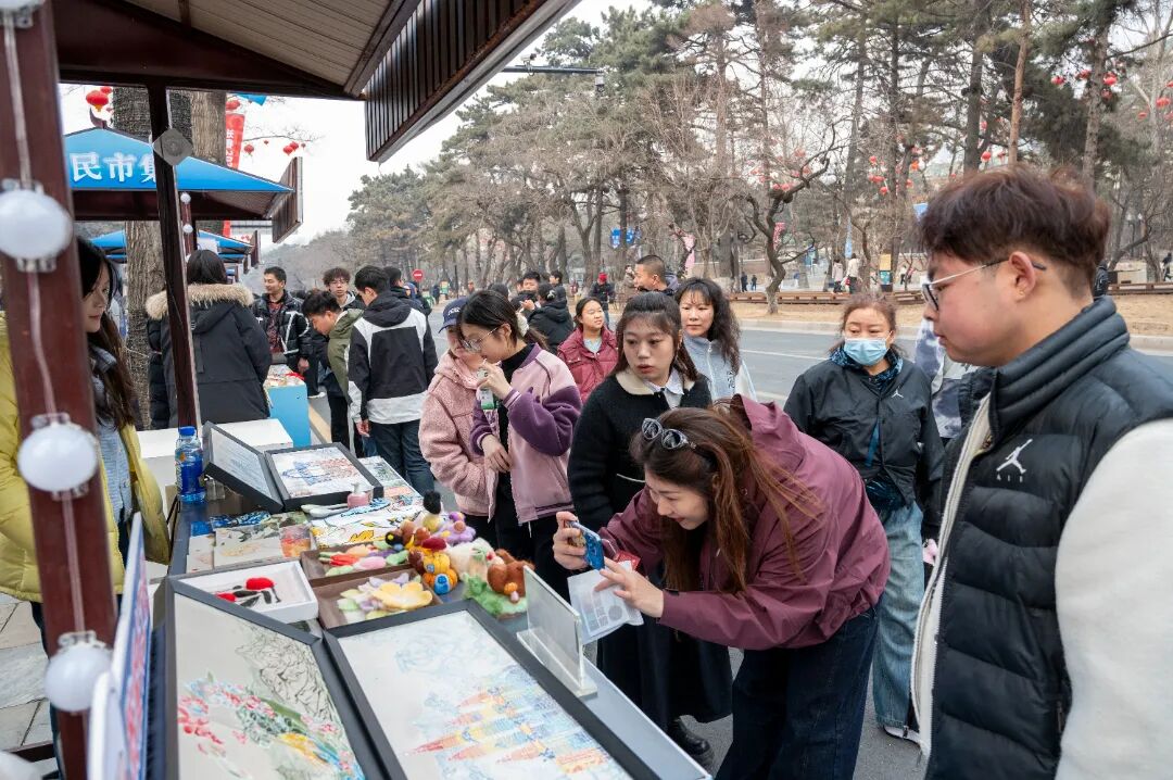 长春工程学院学子助力大冬会倒计时,青春歌舞燃动新民大街