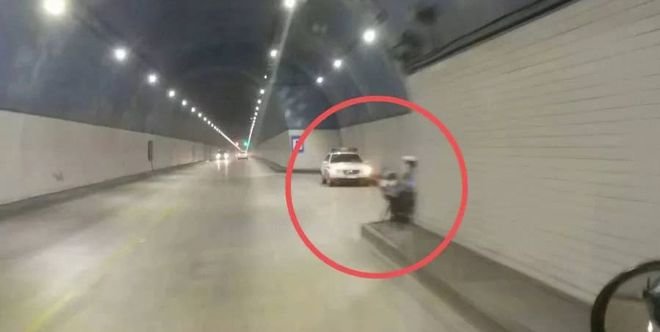 临近年底交警严整交通违法,这些时段地点要注意