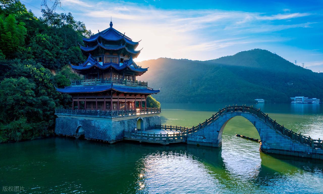 警惕虚假大学陷阱!别让杭州理工大学骗走你的大学毕业证